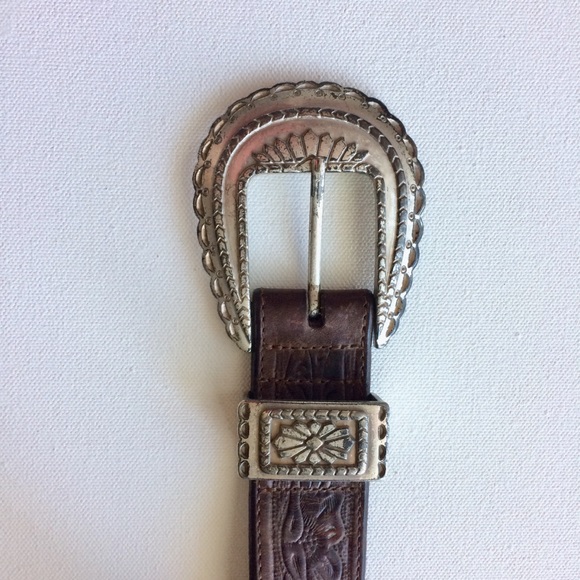 Ornate Silver Buckle Brown Leather Belt Size 32